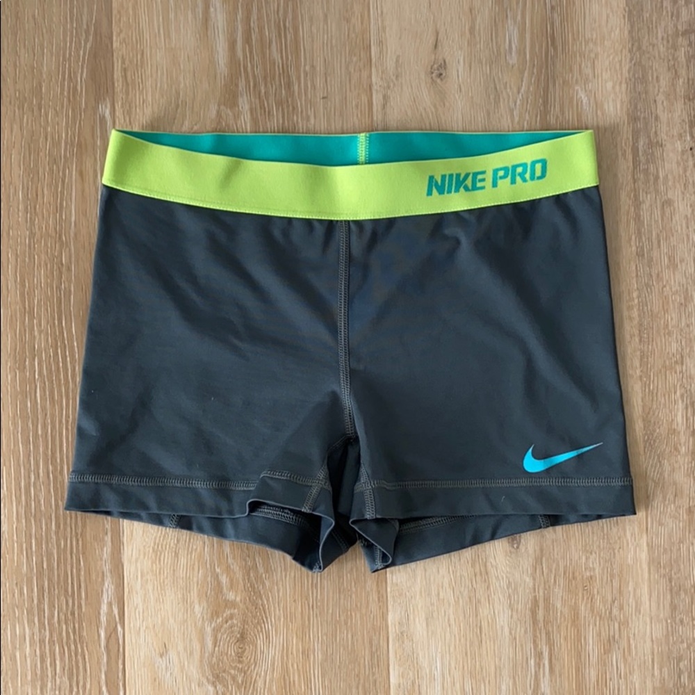 Nike Pro Spandex Size M